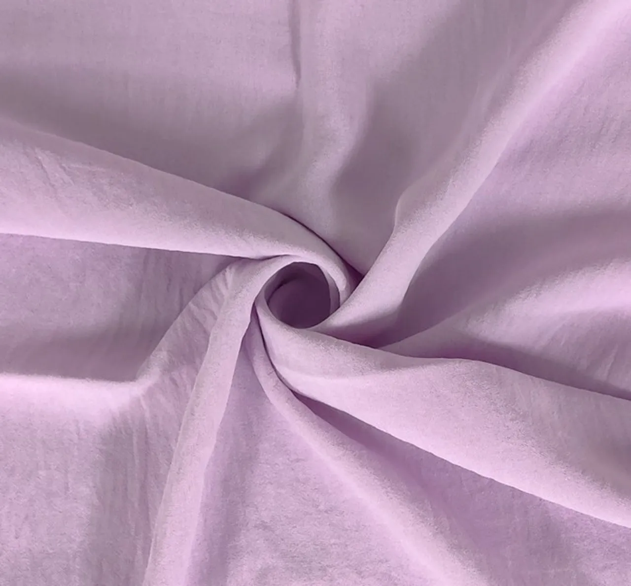 Production Process and Main Application Areas of Polyester Fabric