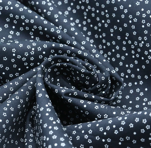 Unlock the Benefits of Poly Cotton Fabric for Your Designs
